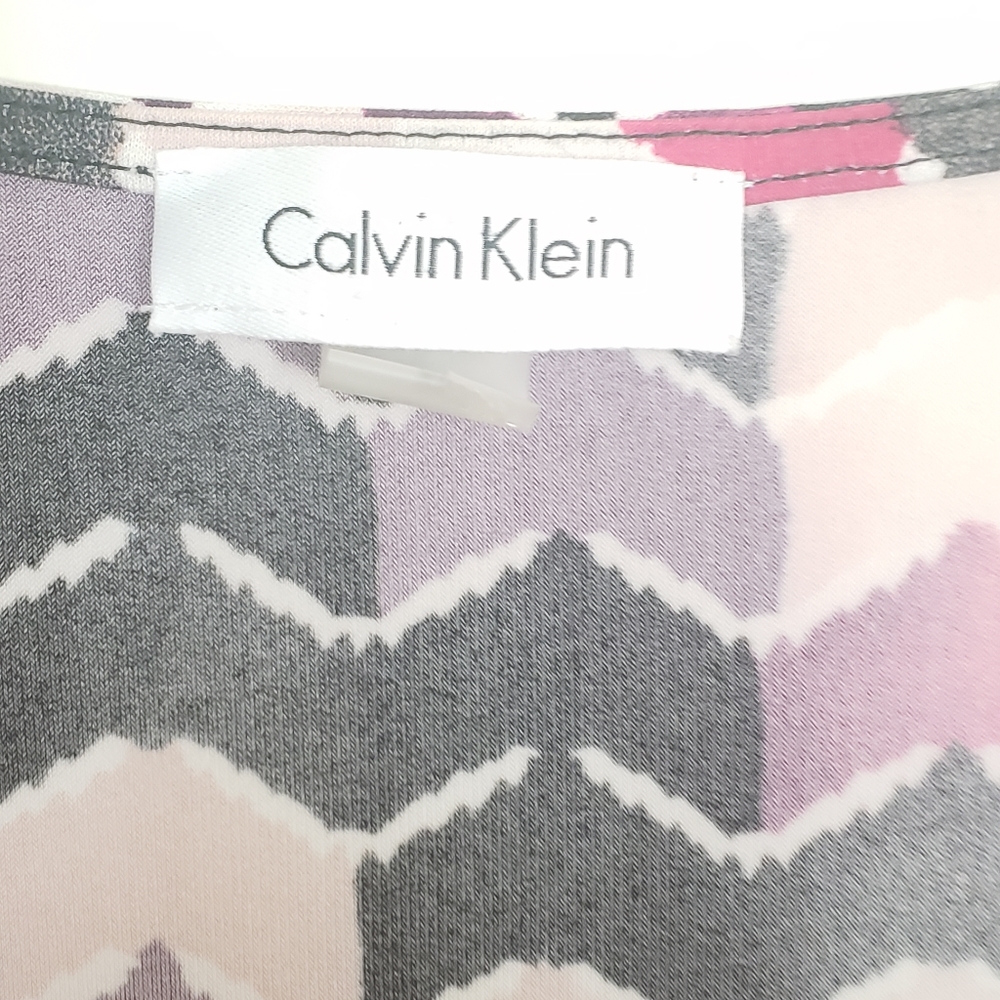 Calvin Klein Patterned Top - Picture 3 of 3